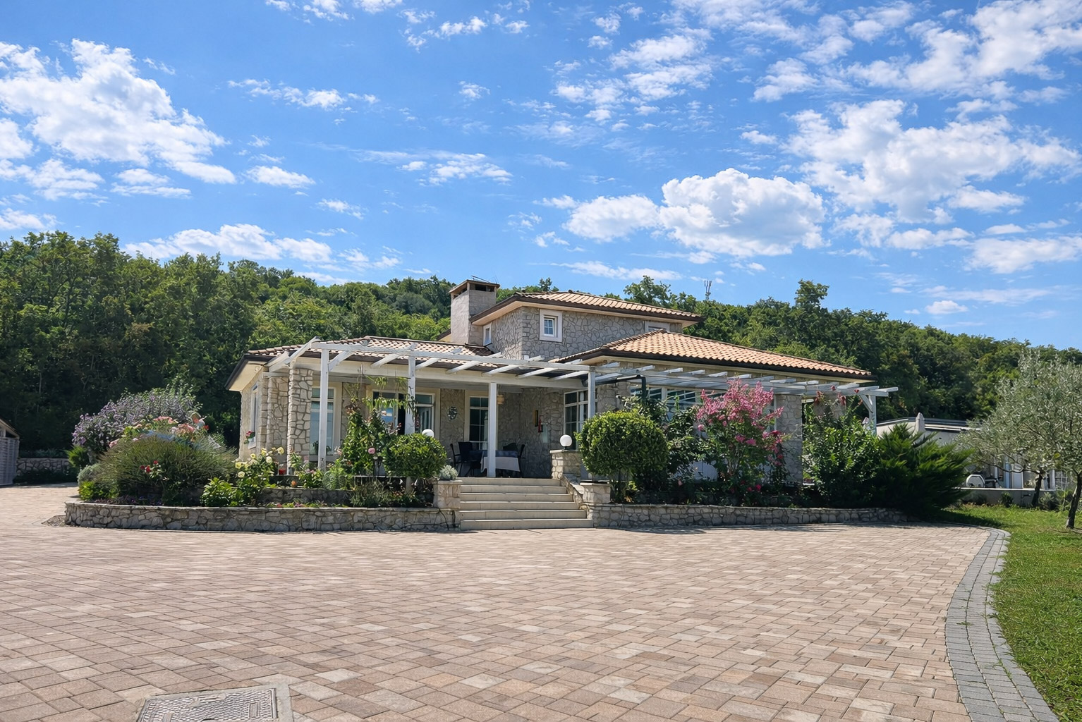 intimate wedding venue in Istria with natural surroundings